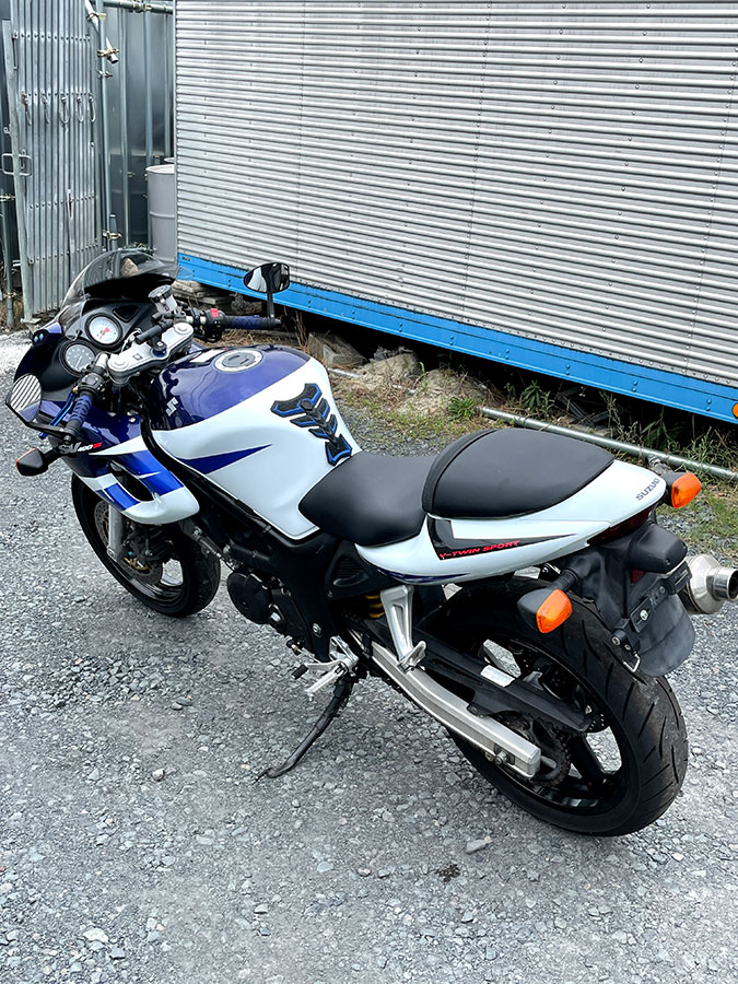 京都 中古バイク スズキ SUZUKI SV400S – 京都のバイクショップSPEC-M 