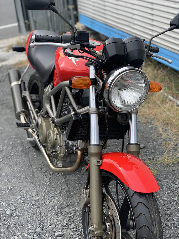 中古バイク 入荷予定！HONDA VTR250 MC33 – 京都のバイクショップSPEC 