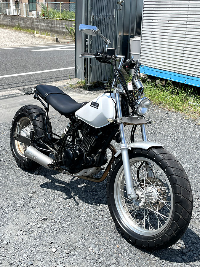 ヤマハ yamaha TW225 - オートバイ車体