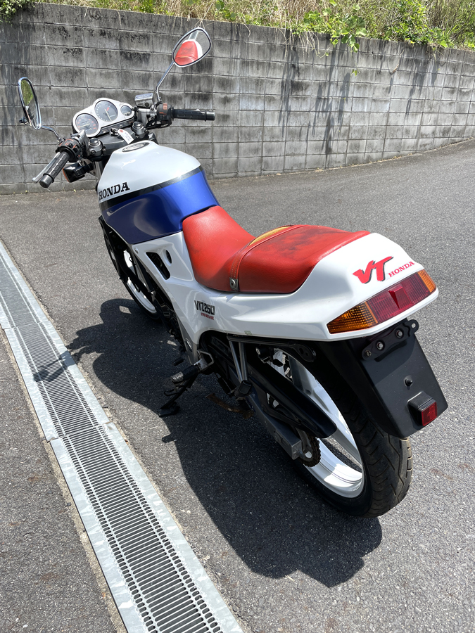 HONDA VT250F MC15 – 4734 京都 中古バイク販売整備 バイクショップSPEC-M